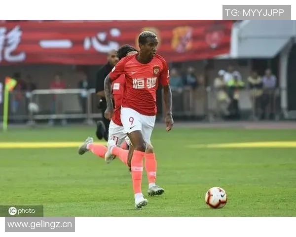 深圳排球队实力引发热议球迷观点分歧引发关注与讨论